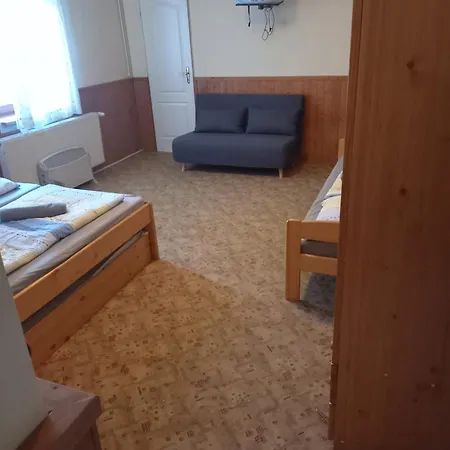 U Fary Dağ evi *